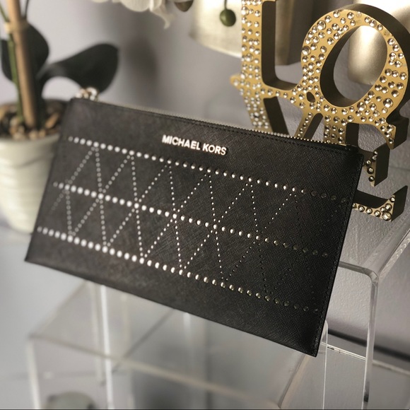 Michael Kors Jet Set Wristlet & Tote Bundle - Picture 5 of 7